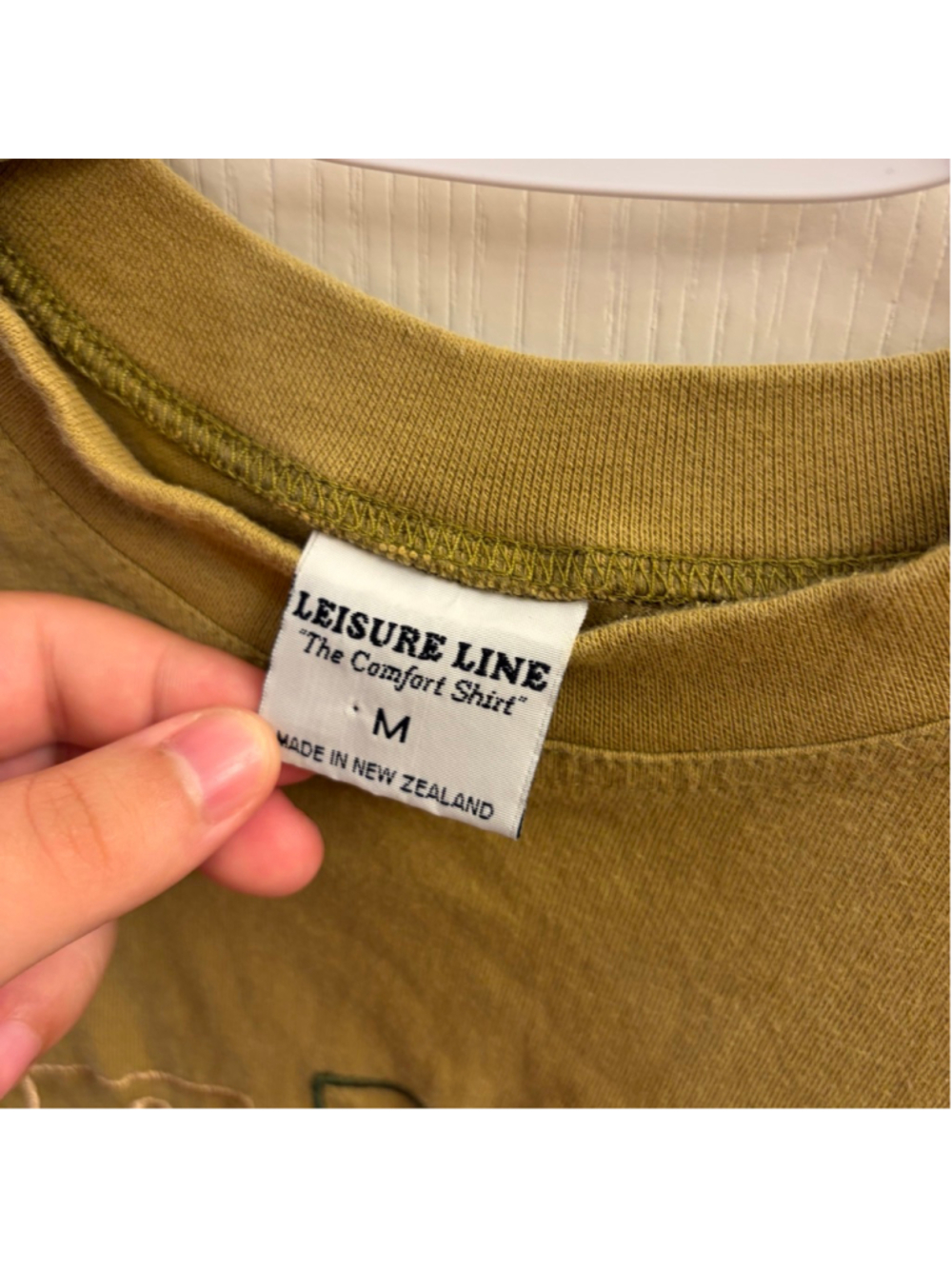 Mens LEISURE LINE green Tee M New Zealand Vintage - Picture 3 of 4